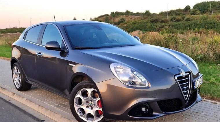 Alfa Romeo Giulietta cena 28400 przebieg: 264000, rok produkcji 2012 z Bielawa małe 326